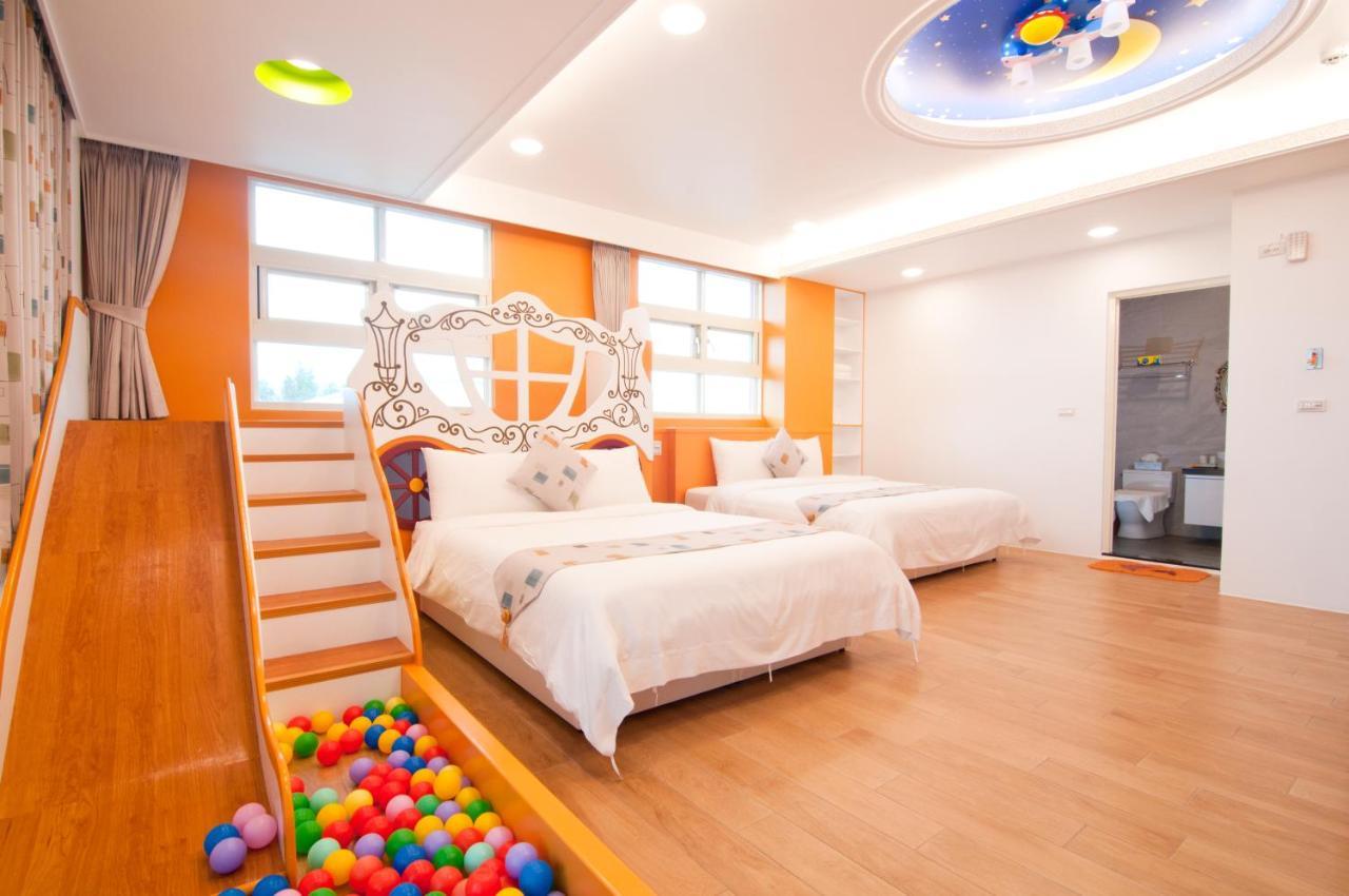 Michelin Castle - Yilan Homestay Уцзє Екстер'єр фото