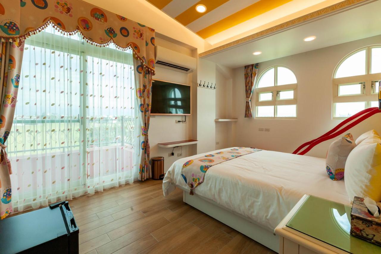 Michelin Castle - Yilan Homestay Уцзє Екстер'єр фото